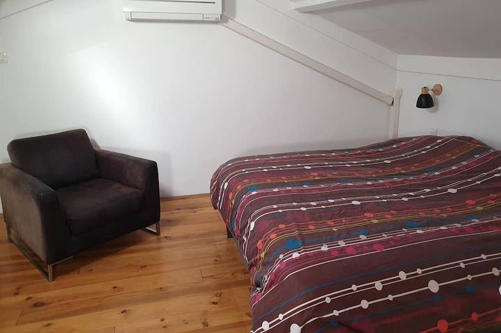 Gîte pour 12 personnes, avec jardin dans Largentière - 2