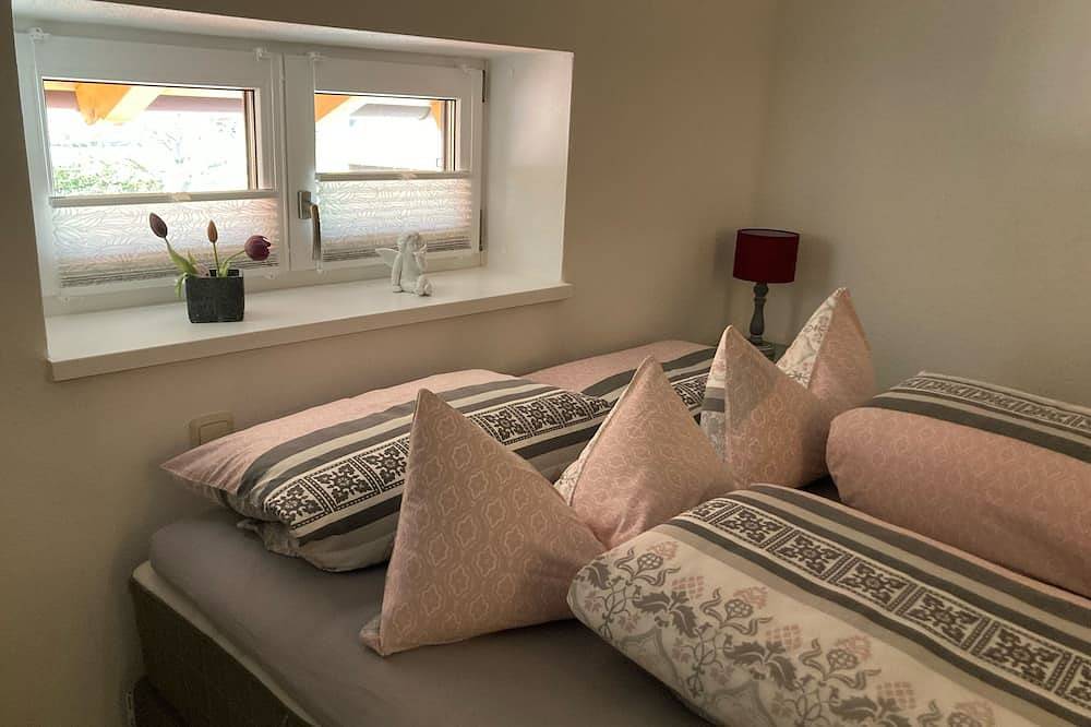 Ganze Wohnung, Feriennest Chiemseeglück, 1 sep. Schlafzimmer, Balkon in Übersee, Chiemsee