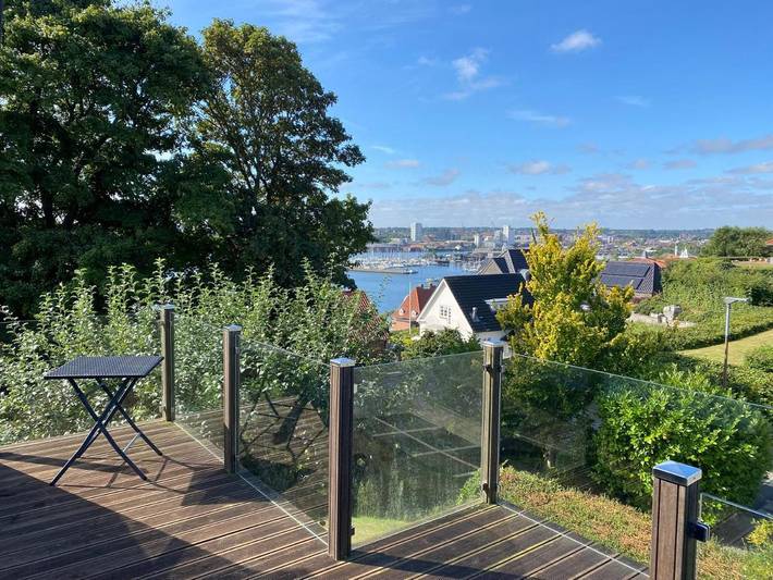 Ferienwohnung für 4 Personen, mit Balkon und Terrasse sowie Ausblick in Kolding