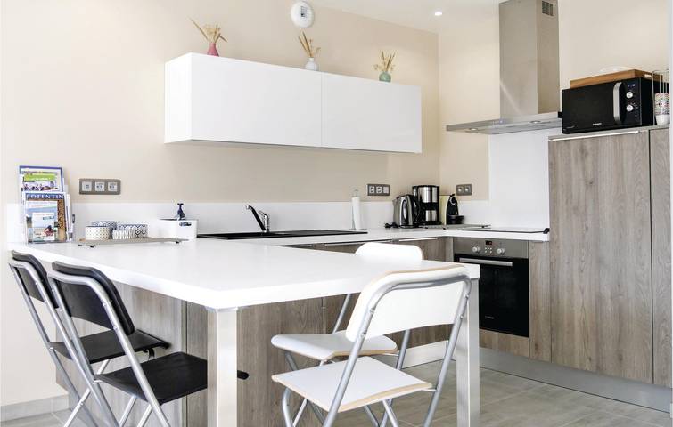 Appartement am Strand mit Parkplatz und Garten in Saint-Germain-sur-Ay, Coutances und Umgebung
