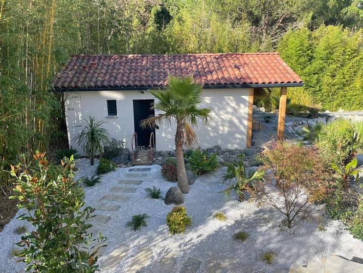 Maison d’hôte pour 2 personnes, avec Terrasse et Jacuzzi ainsi que Jardin et Sauna à Eaunes