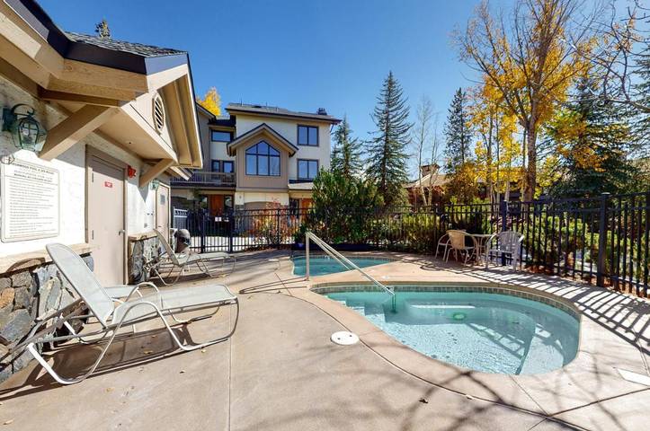 Ferienhaus für 11 Personen, mit Terrasse und Whirlpool - 1