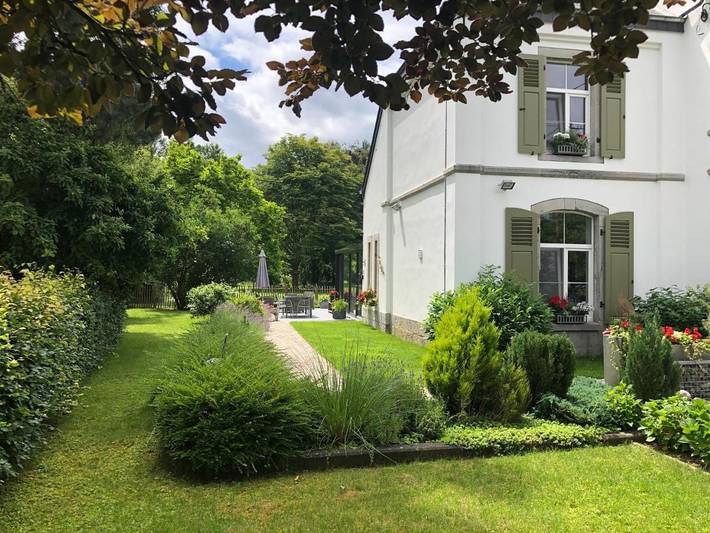 Location de vacances pour 2 personnes, avec vue et jardin à Hotton - 2