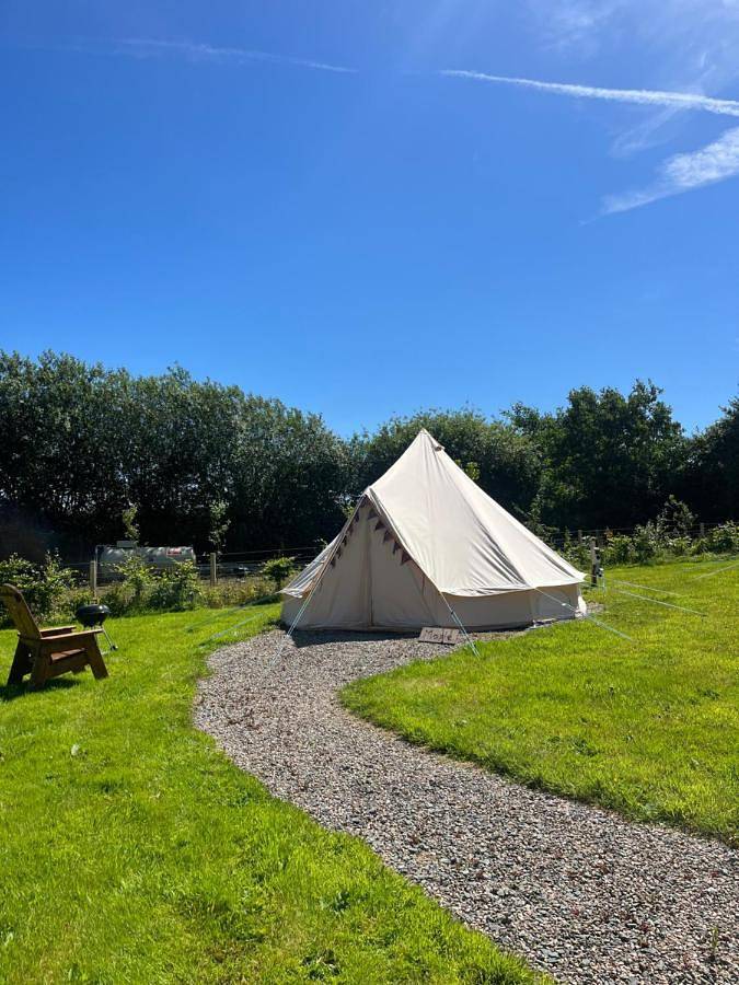 Oakwell holiday village in Drongawn Lough