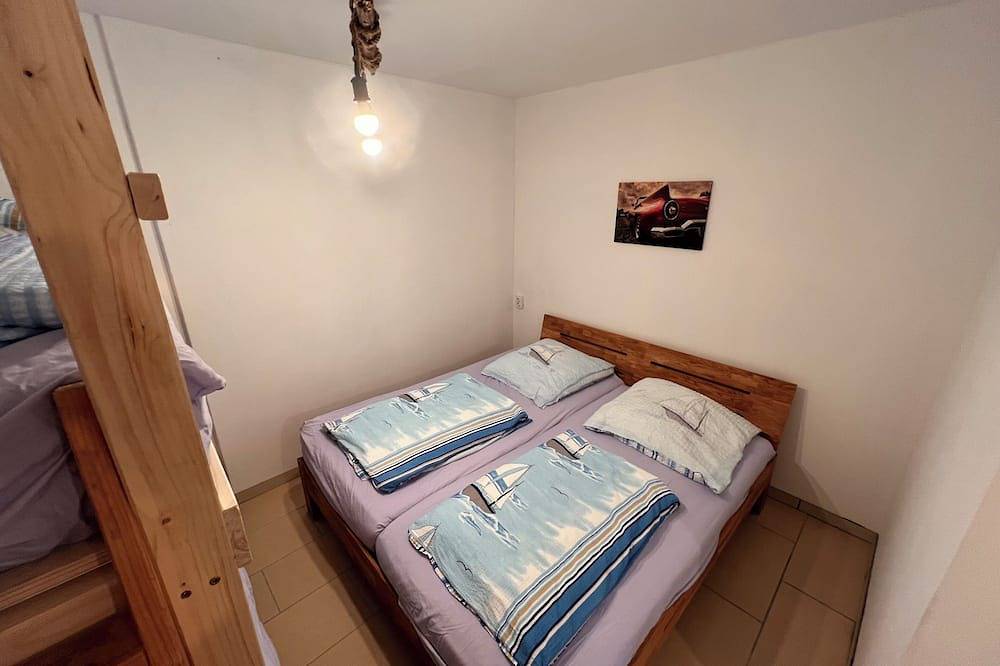 Appartement entier, Ferienwohnung zum Wall, Trampolin Familienfreundlich, Fussballplatz in Neuendorf (Saal), Saal