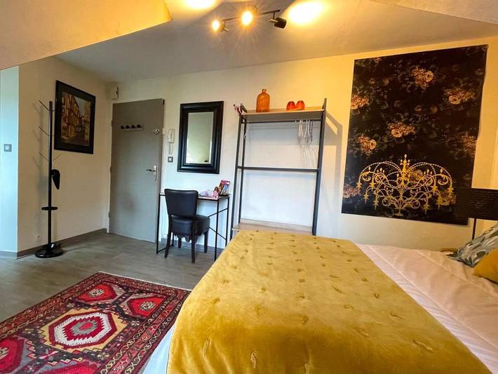 Gîte pour 2 personnes, avec vue dans Plan D Eau De La Cantache - 3