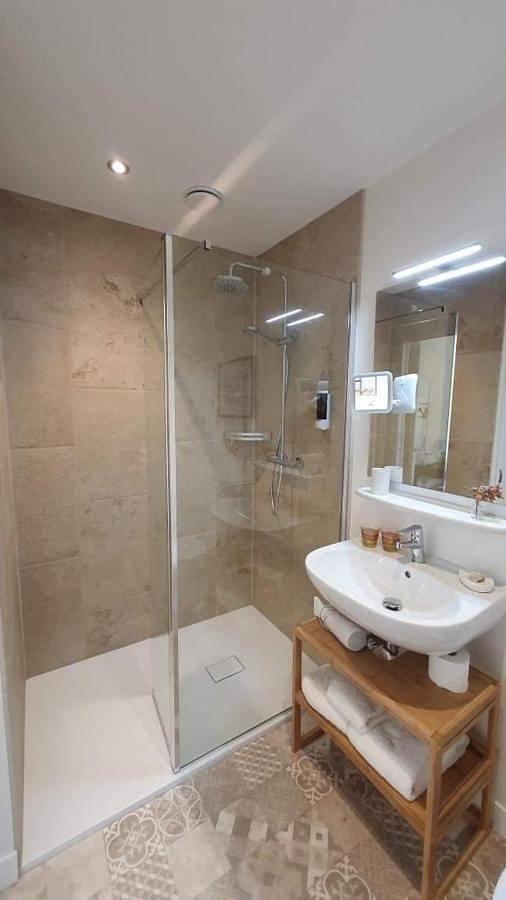 Hôtel pour 2 personnes, avec terrasse et vue à Bazas - 3