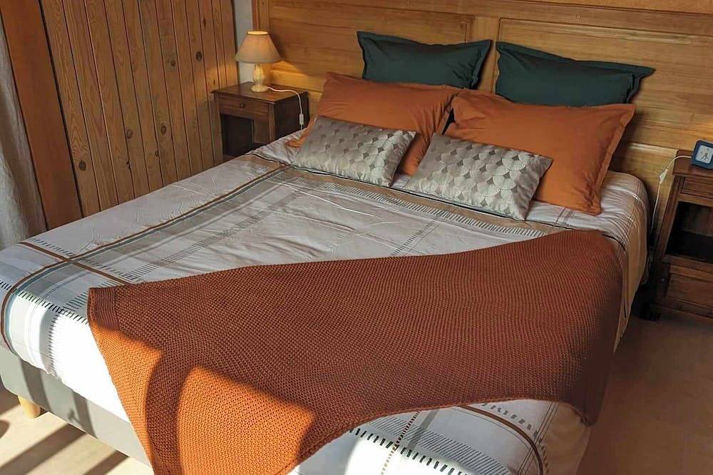 Maison du Tertre de l'Écu-24480 Urval-3 stars-1 parents suite-1 bdrm-4 p in Urval, Périgord Pourpre