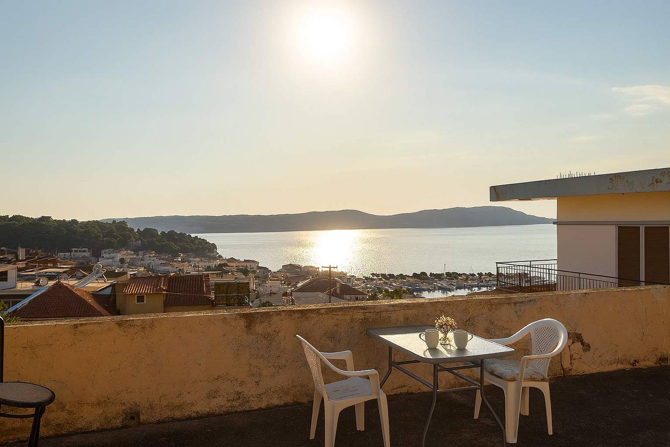 Pylos Sunset Retreat with Panoramic Sea Views in Pylos, Messenien