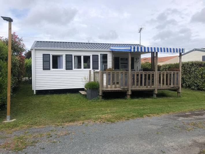 Camping pour 2 personnes, avec terrasse, animaux acceptés