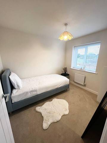 Holiday Rental for 5 People in Bradford, West Yorkshire, Photo 3