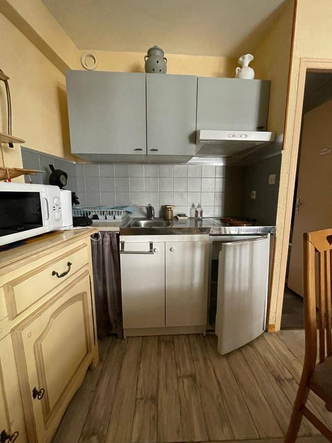 Gîte pour 4 personnes, avec terrasse et vue dans Bains Du Couloubret - 3