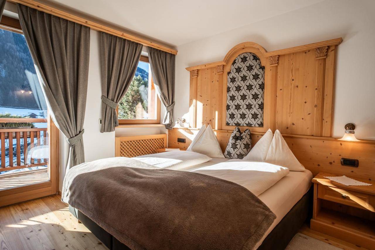 Residence Cesa Ladina in St. Ulrich in Gröden, Dolomiti Superski