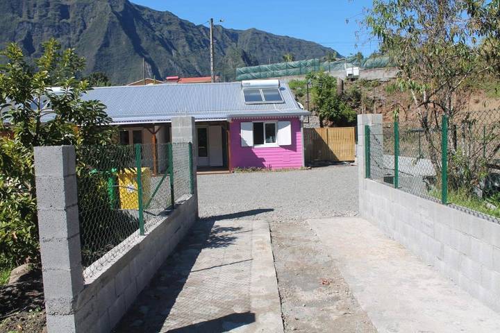 Location de vacances pour 6 personnes, avec terrasse ainsi que vue sur le lac et vue dans La Mare à Joncs - 3