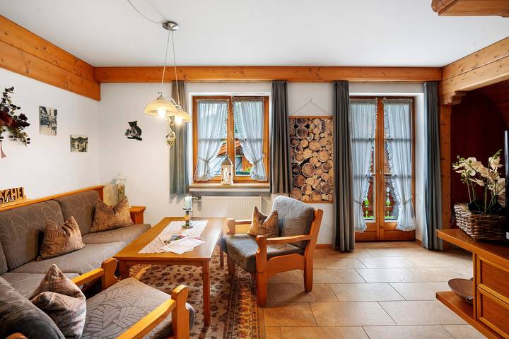 Ferienwohnung für 4 Personen, mit Garten und Sauna, mit Haustier in Alpenwelt Karwendel