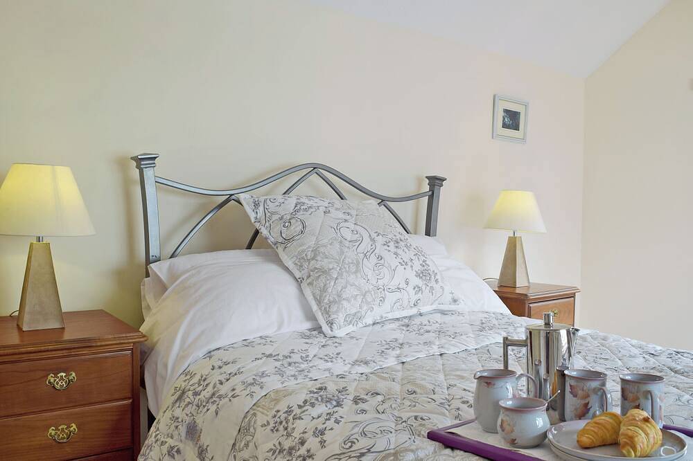 3 bedroom accommodation in Aberporth, near Cardigan in Aberporth, Cardigan Bay