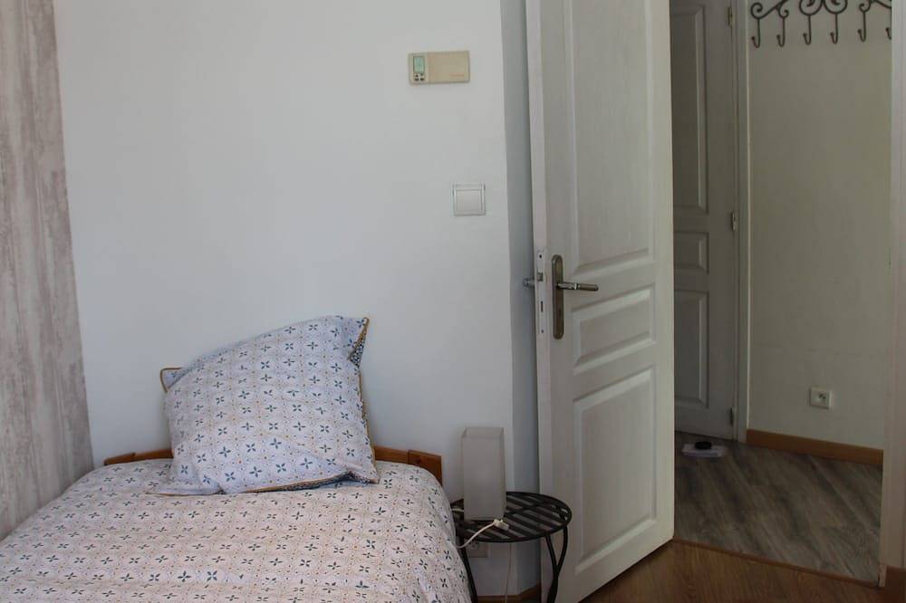 House of the cornua 5min from Lake Genin in Échallon, Nantua