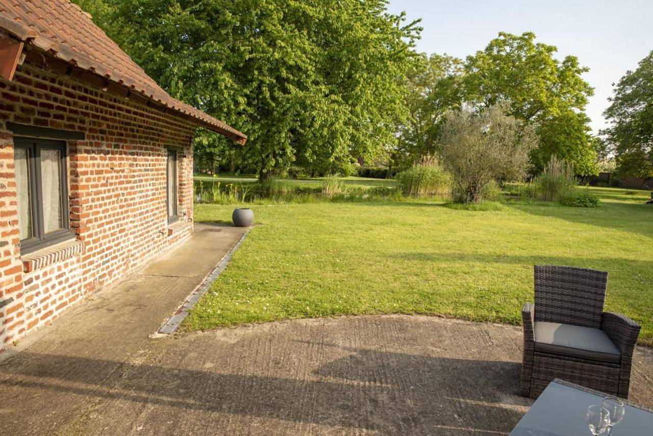 Two-Bedroom House in Carvin, Région de Lens