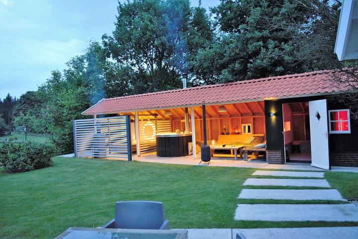Onthaasten in de Achterhoek Wellness Vakantiehuizen — De Tortelduif for 6 people in Achterhoek