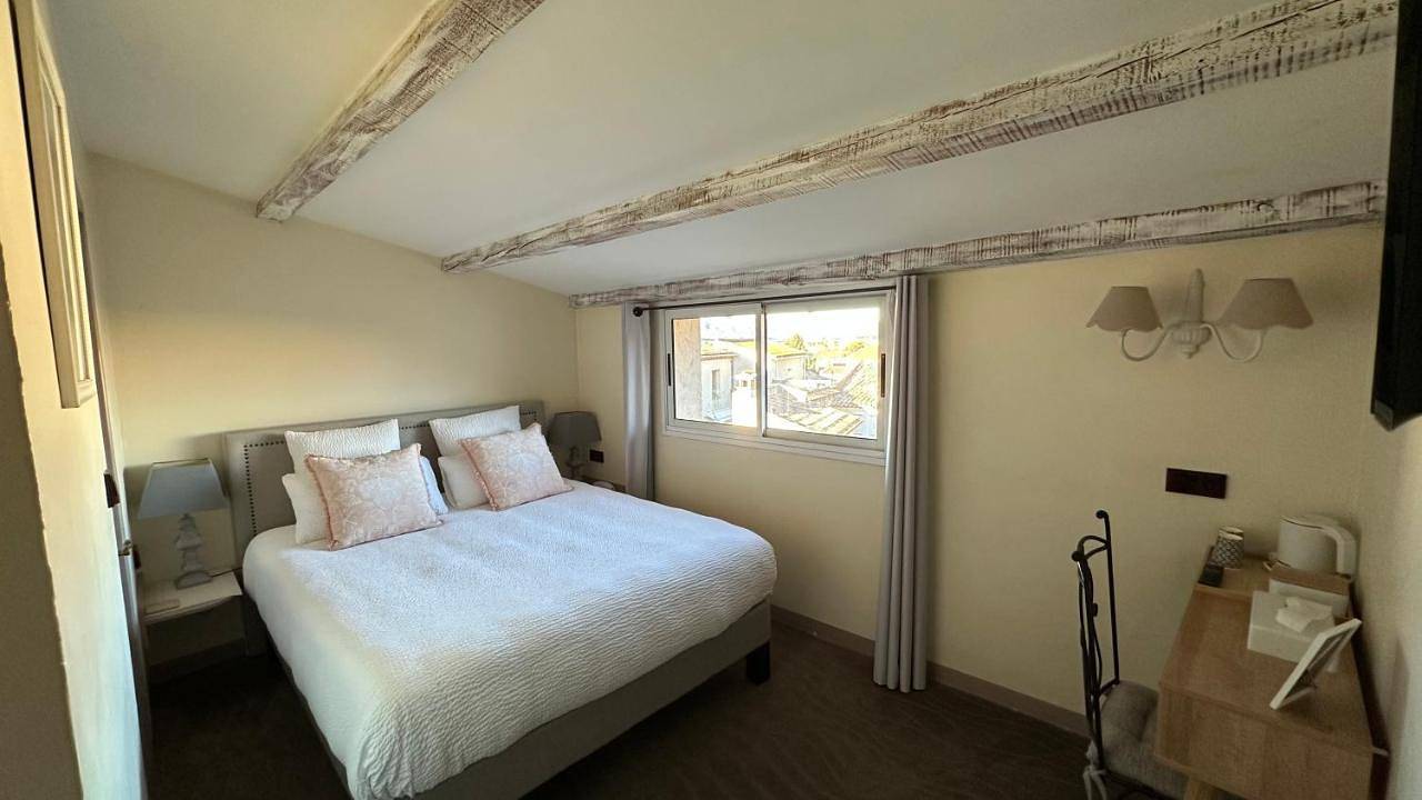 Single Room in Trets, Côte méditerranéenne (France)