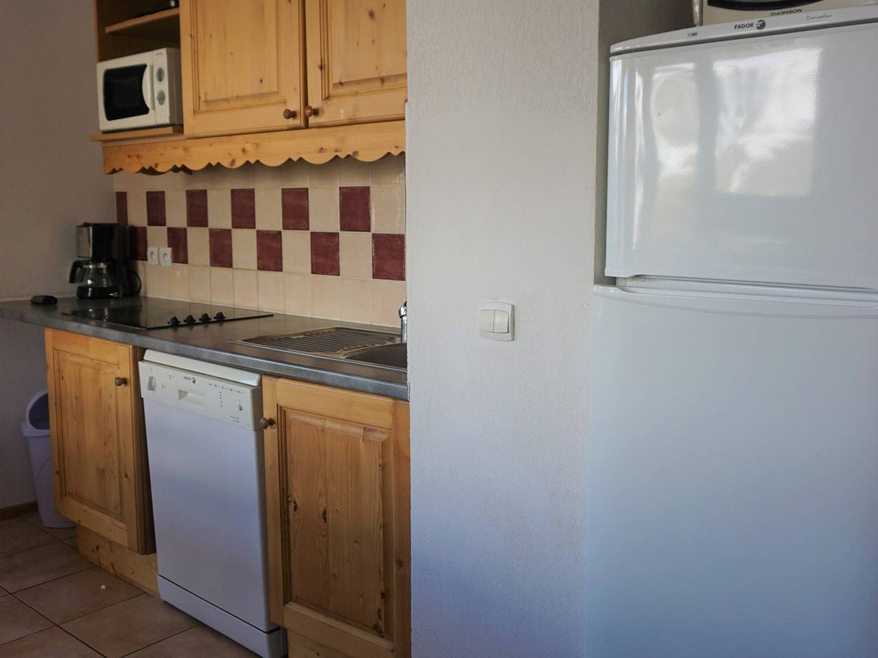 Ganze Wohnung, 3-Zimmer-Wohnung für 6 Personen, Balkon, Südlage, Wifi, nah an den Pisten und Geschäften in Orcières, Nationalpark Écrins