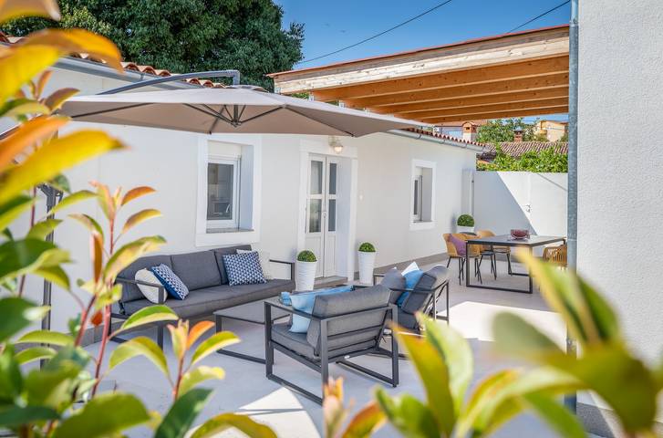Villa für 6 Personen, mit Pool in Pula