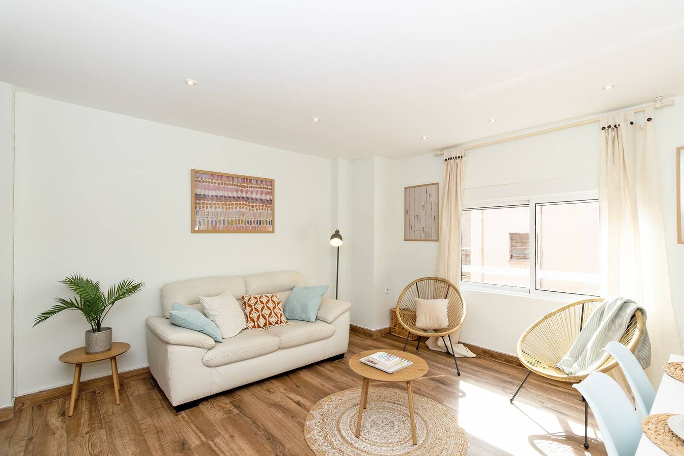 Entire apartment, Guestready - Your Sunny Valencia Basecamp in l'Olivereta, Valencia