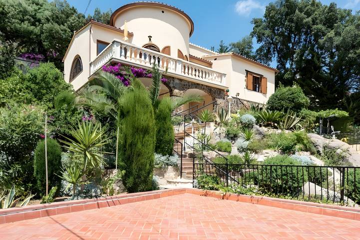 House with beautiful views in a quiet area in Cabanyes, Calonge