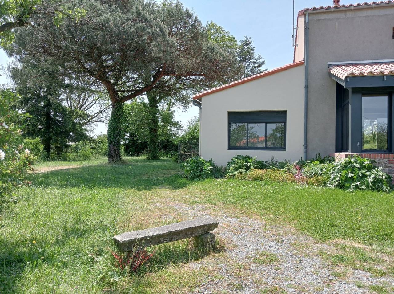 Gîte "La Longère" 15 couchages in Les Herbiers, Vallée de la Loire