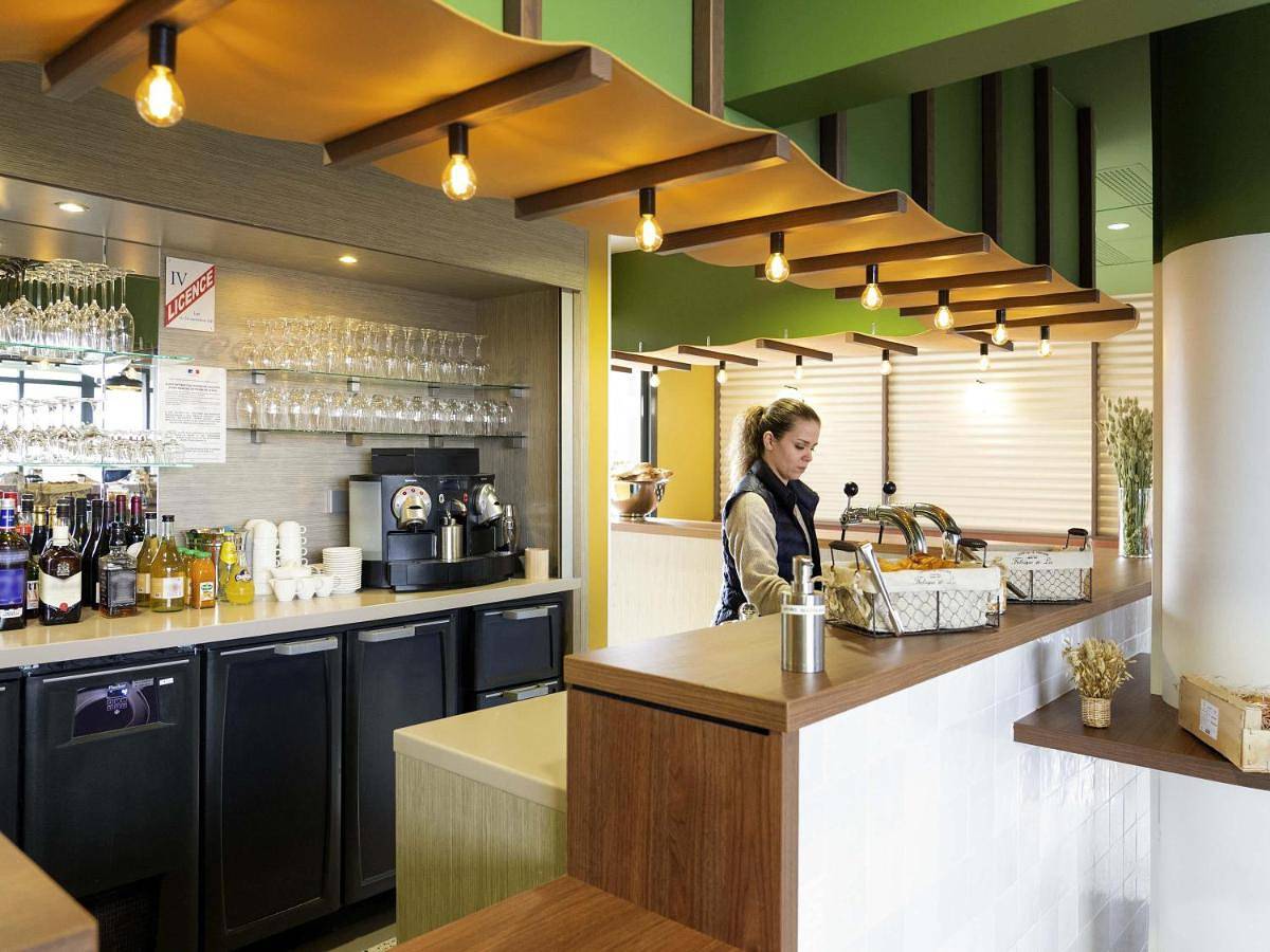 Ibis Styles Versailles Saint Quentin en Yvelines in Saint-Cyr-l'École, Yvelines