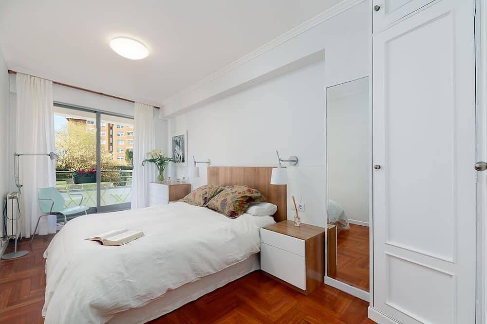 Ganze Wohnung, Renovierte Wohnung mit Garage in Vigo, Rías Baixas