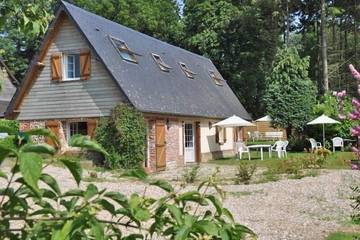 Location de vacances pour 6 personnes, avec jardin à Hautot-l'Auvray