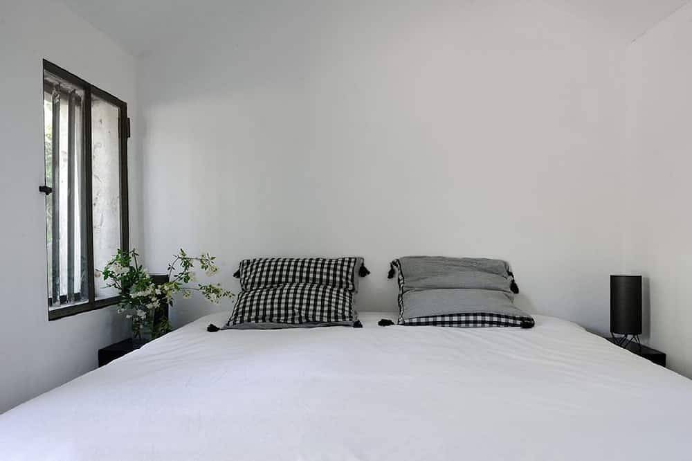 Domaine de l'Odylée, en el corazón de los viñedos, ideal para reuniones familiares, seminarios. in Violès, Vaucluse