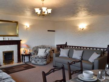 Log Cabin for 6 People in Congleton, Cheshire, Photo 2