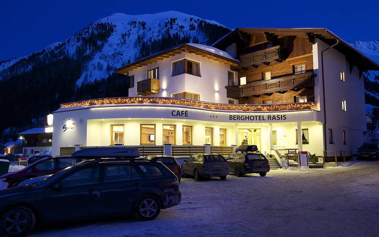 Gîte pour 3 personnes, avec vue ainsi que sauna et balcon, adapté aux familles à Galtür - 3