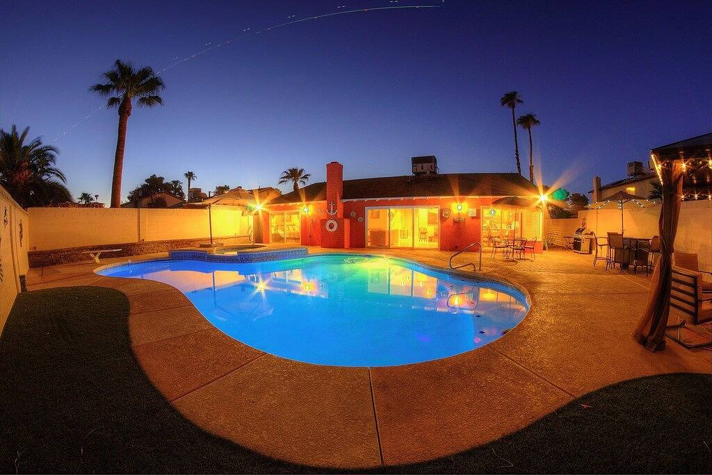 Family friendly Hot Tube with Licensed in Winchester (NV), Nevada