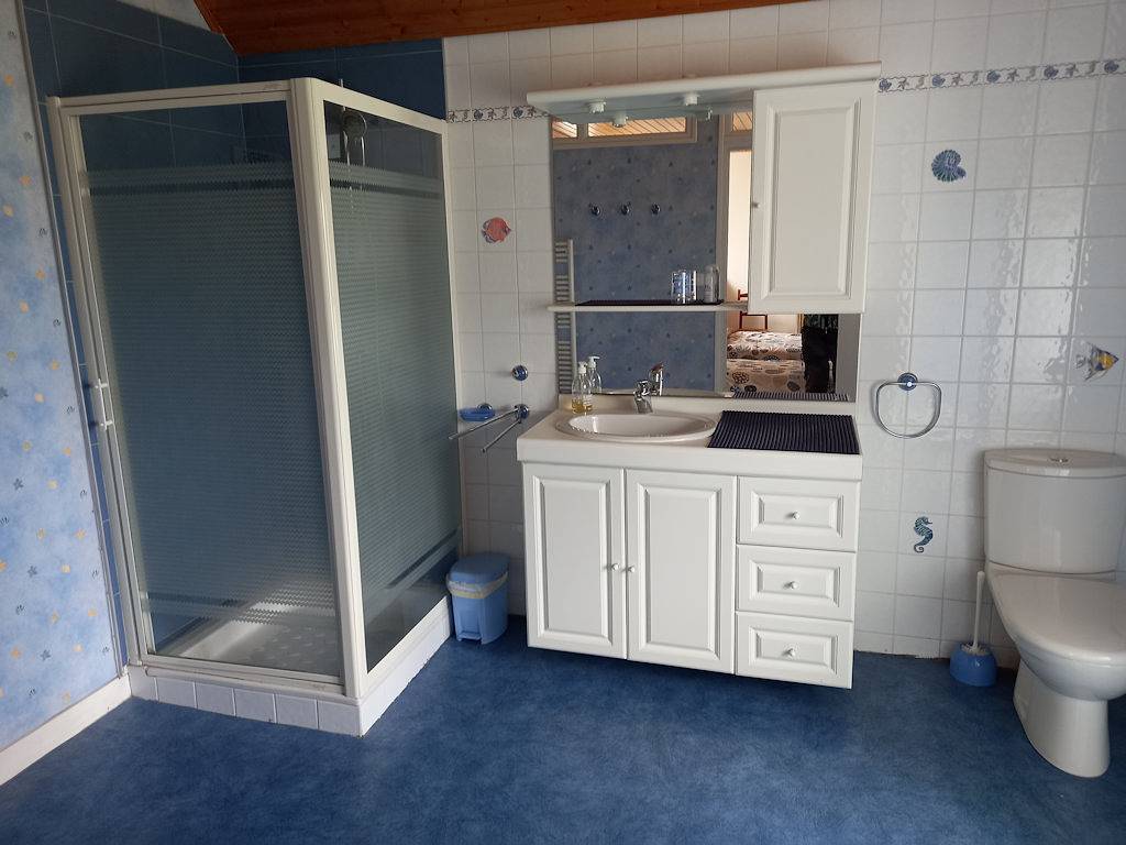 Chambres d'hôtes du Menhir - Chambre 2 in Plouhinec (Finistère), Région de Quimper