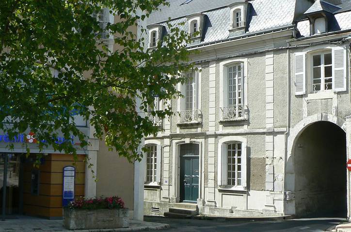 Gîte pour 15 personnes, avec jardin et terrasse - 1