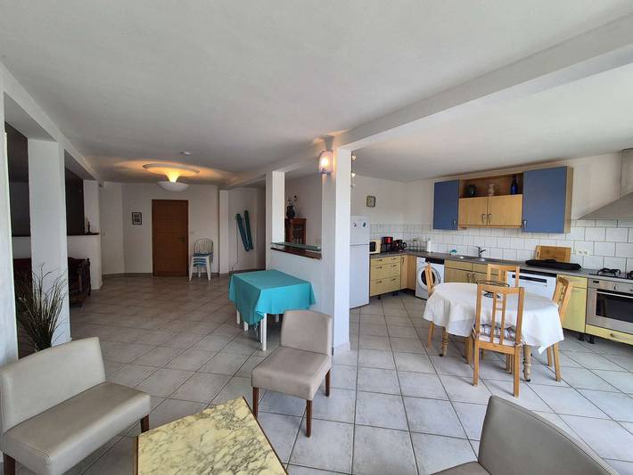 Entire holiday apartment, Rental full sea view, 300 m from the beach and the port in Saint-Mandrier-sur-Mer, Mediterranean Coast (France)