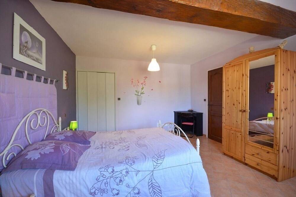 Provenzalisches Haus mit Pool Vaucluse, mit guten Dienstleistungen in Saint-Didier, Parc naturel régional du Mont-Ventoux