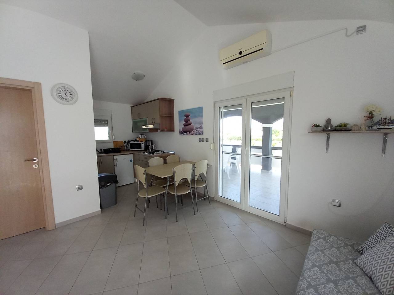 Ganze Ferienwohnung, Ferienwohnung für 5 Personen mit Garten in Novigradsko More, Zadar