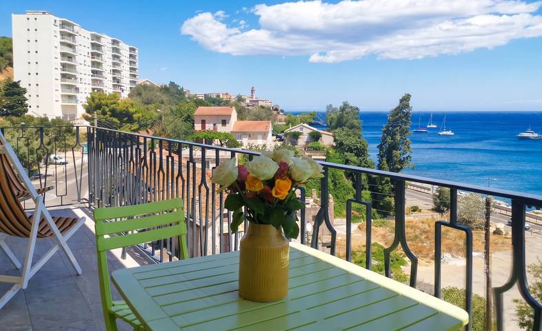 Ferienwohnung für 2 Personen, mit Balkon/Terrasse und Terrasse in Bastia