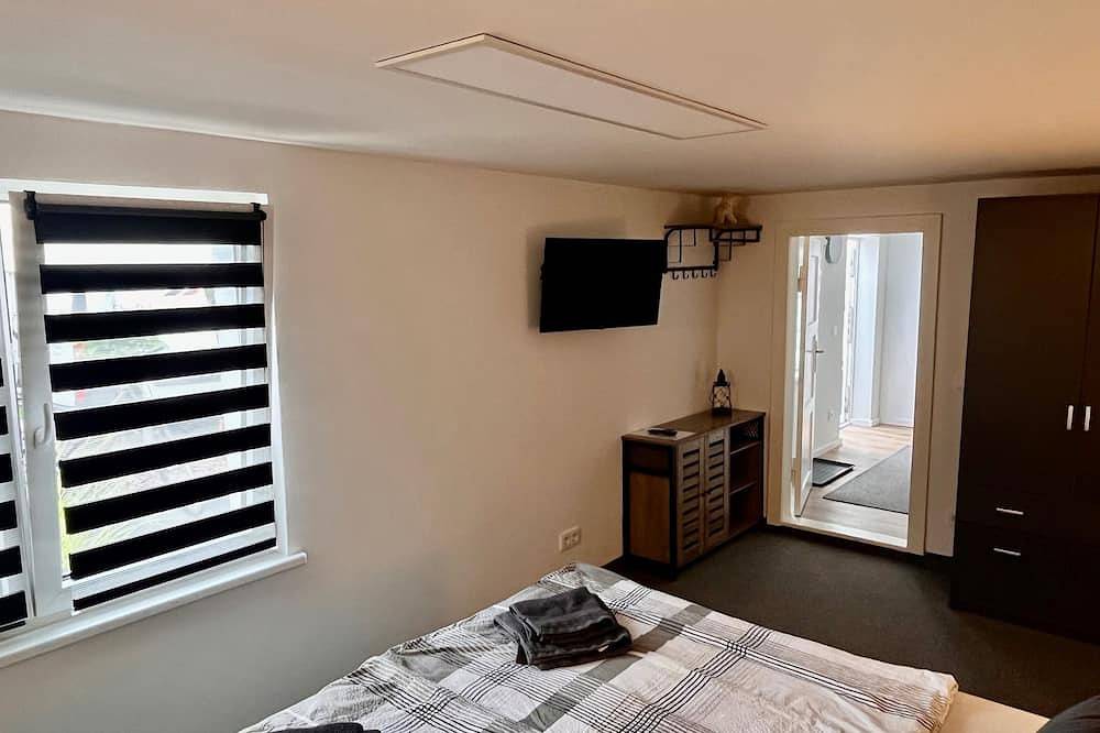 Ganze Wohnung, Doppelzimmer für 2 Gäste mit 25m² in Teltow (153084) in Teltow, Mittelmark