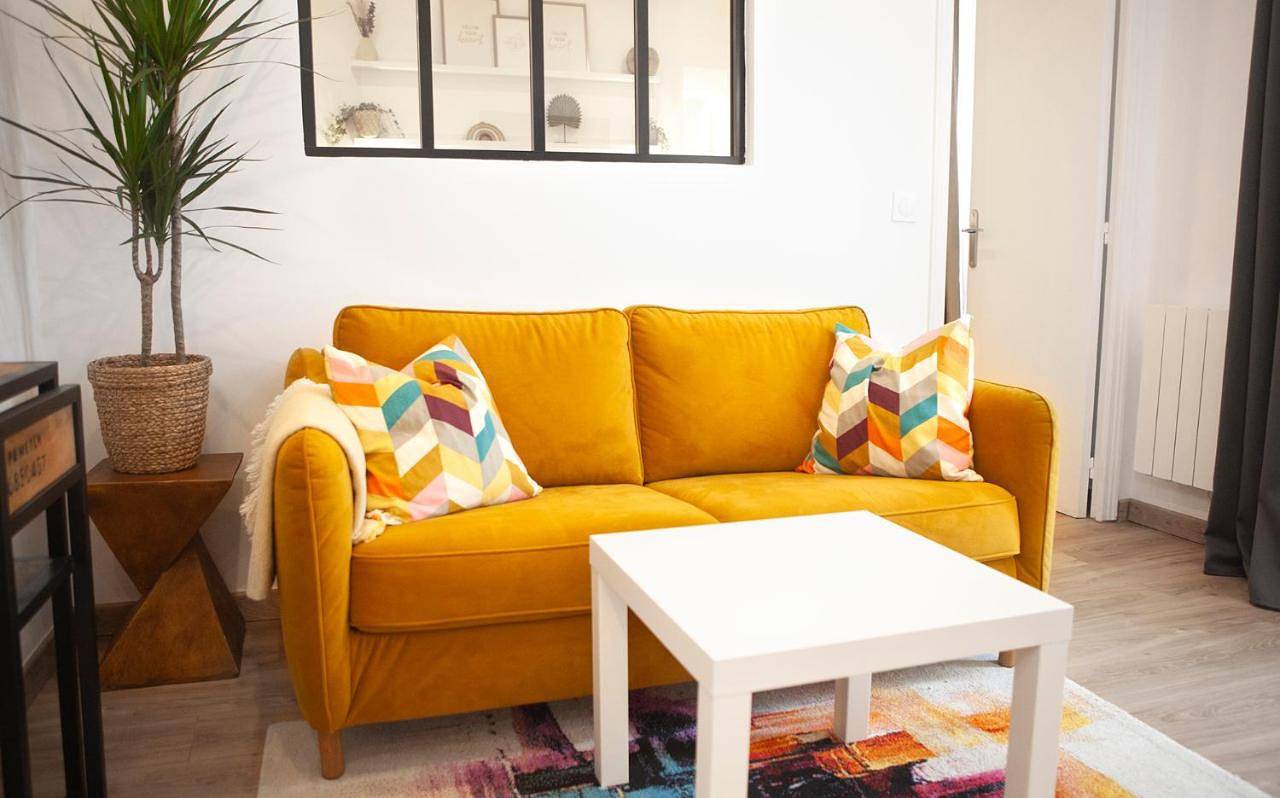 Appartement entier, One-Bedroom Apartment in Les Lilas, Seine-Saint-Denis