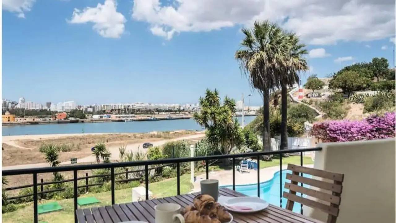 Geheel vakantieappartement, Ferienwohnung für 2 Personen (50 m²) in Ferragudo in Ferragudo, Faro District