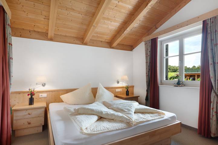 Ferienwohnung für 4 Personen, mit Balkon und Garten in Eppan an der Weinstraße
