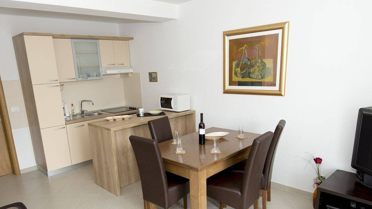 Ganze Ferienwohnung, Ferienwohnung für 4 Personen (41 m²) in Promajna in Promajna, Makarska Riviera