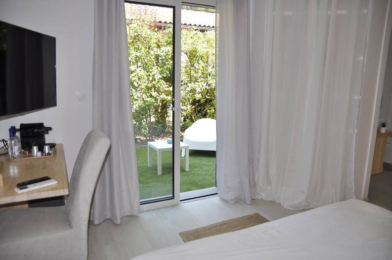 Double Room with Balcony in Dune du Pilat, La Teste-de-Buch