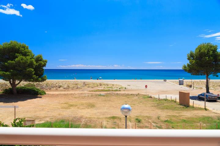 Entire apartment, Uhc Arco Del Sol Family Complex in Platja de l'Arenal (Vandellòs i l'Hospitalet de l'Infant), Vandellòs i l'Hospitalet de l'Infant