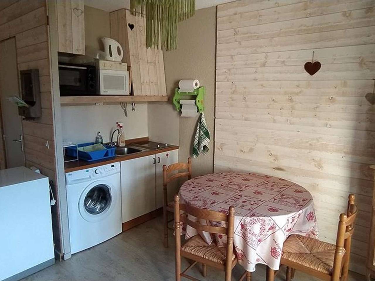 Geheel appartement, Studio cabin 26m² with south-west balcony in Barcelonnette in Barcelonnette, Espace Lumière